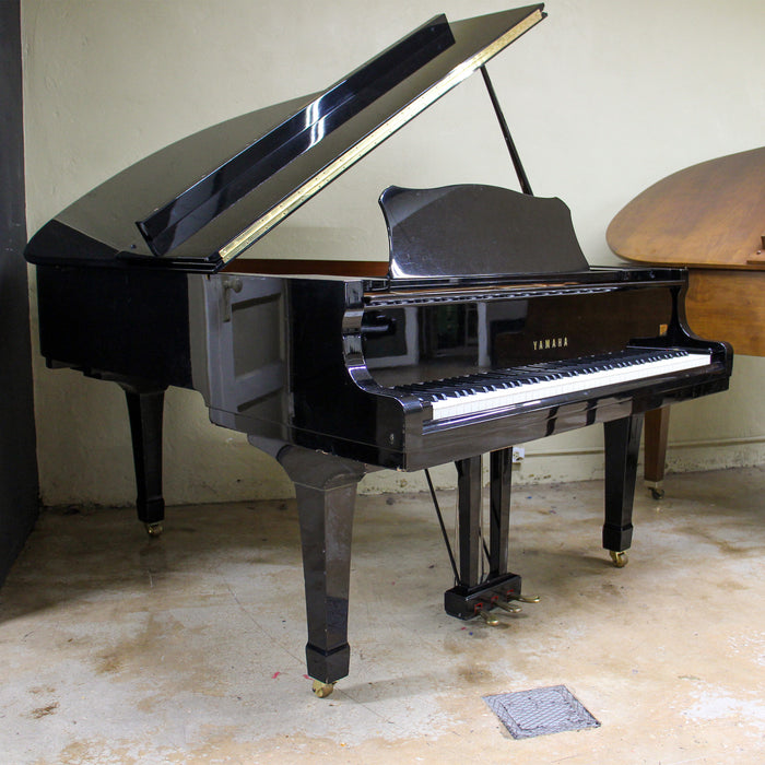 Yamaha C3 6'1" Polished Ebony Grand Piano