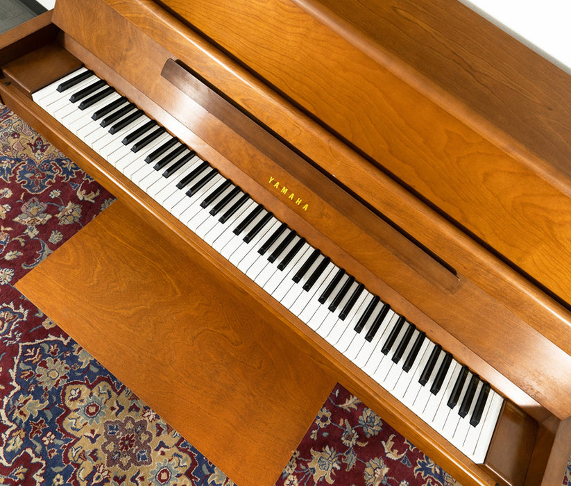 Yamaha Classic Upright Piano | Mahogany | SN: 1054285 | Used