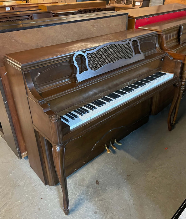 1977 Yamaha 42.5" M205 Console Piano | Walnut Satin | SN: U114954 | Used