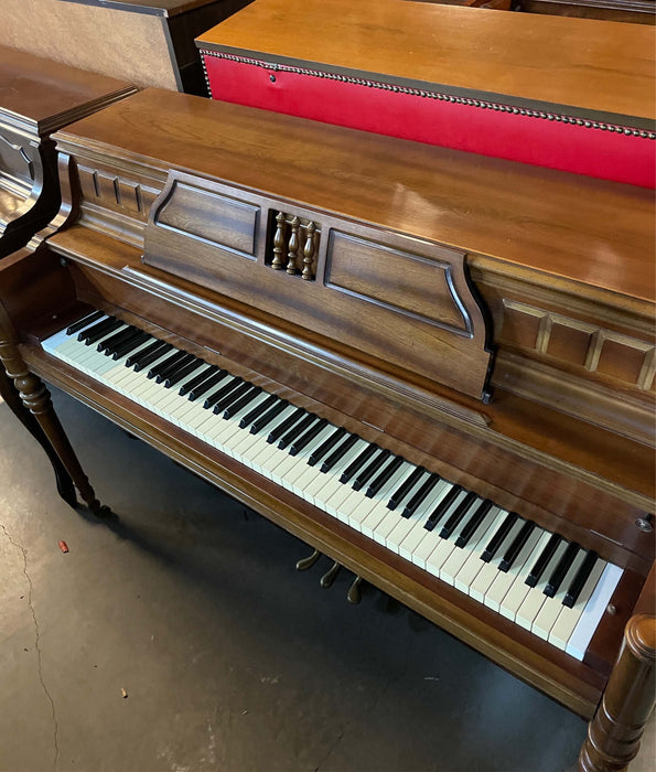 1977 Yamaha 42.5" M206 Console Piano | Walnut Satin | SN: U113112 | Used