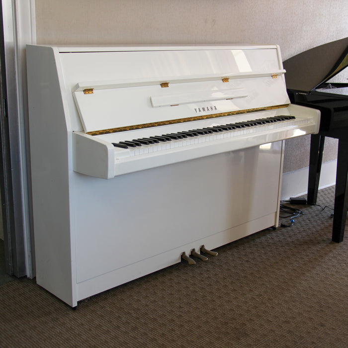 Yamaha M1F Console Upright Piano | Polished White