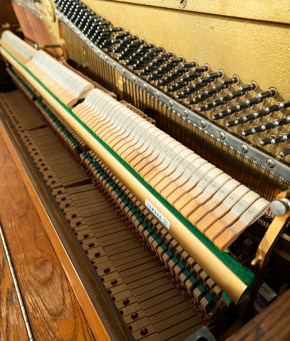 Yamaha P202 Upright Piano | Satin Oak | SN: E139201 | Used