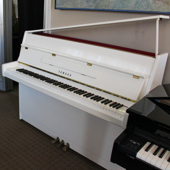 Yamaha M1F Console Upright Piano | Polished White