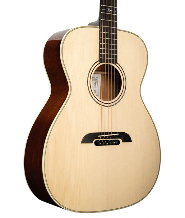 Alvarez Yairi Honduran Masterworks FYM60HD OM Acoustic Guitar