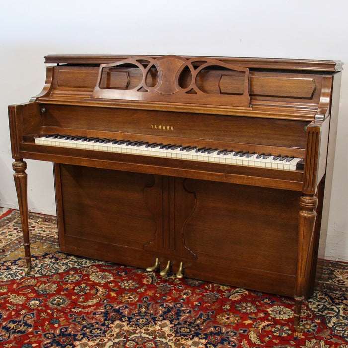 Yamaha M213 Furniture Console Piano