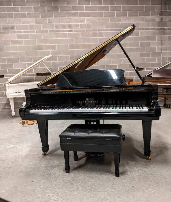 Young Chang TG-150 Baby Grand Piano | Polished Ebony