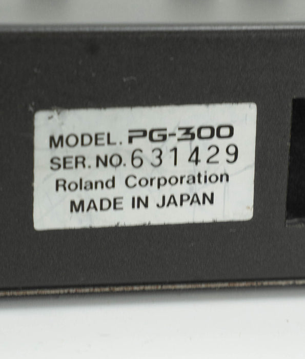 Pre-Owned Roland PG300 Synthesizer Programmer | Used